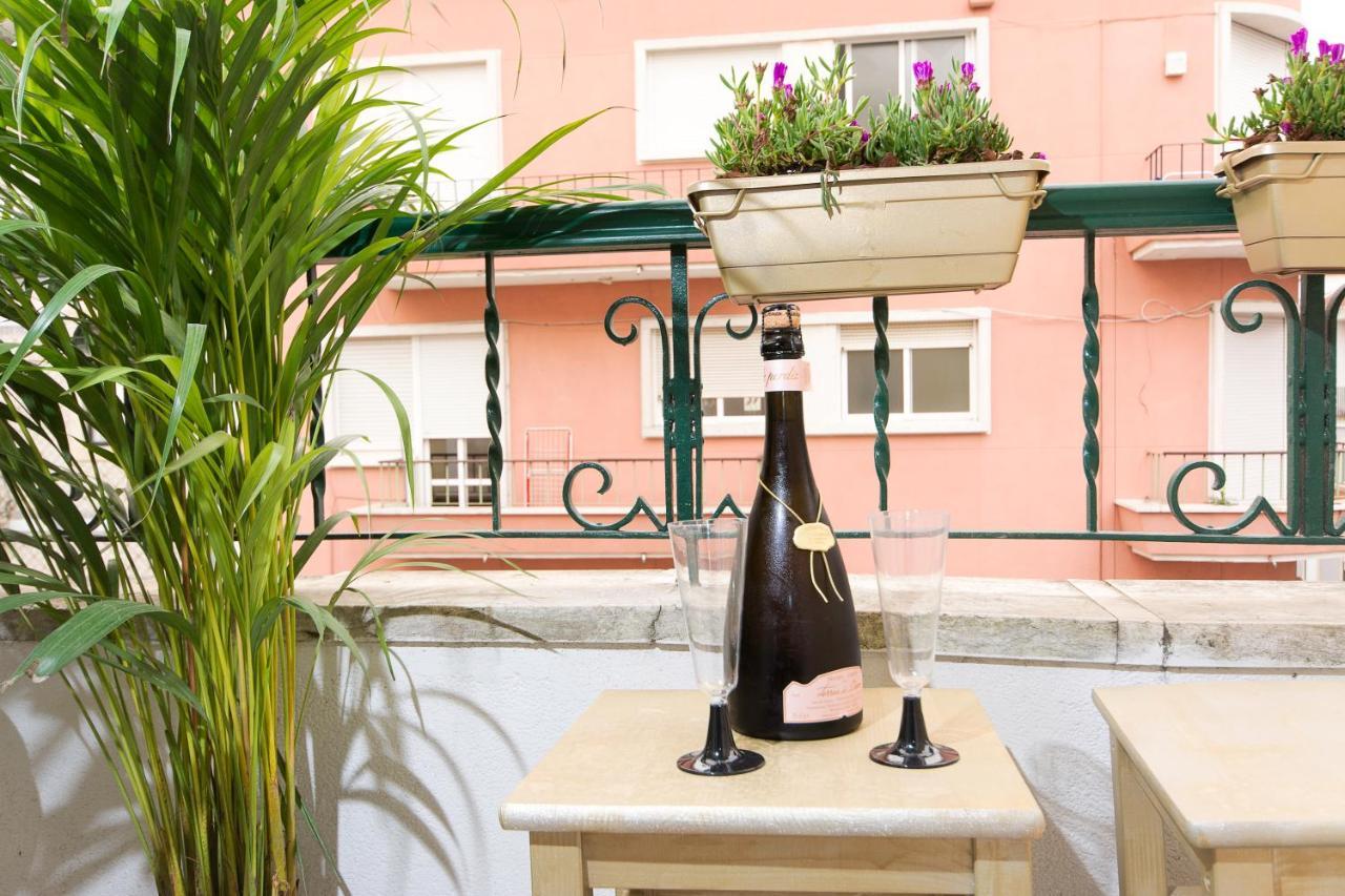 Charming Apartment For A Great Stay In リスボン エクステリア 写真